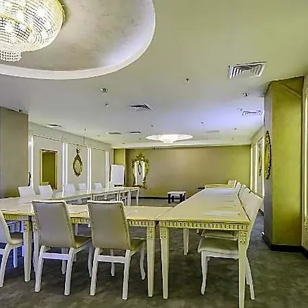 Real House فندق