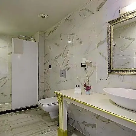 فندق Real House 3*