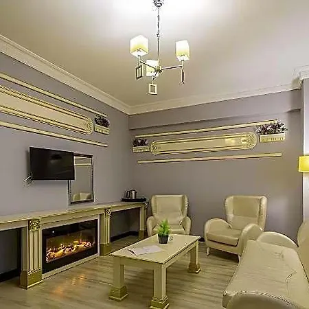 Real House 3*