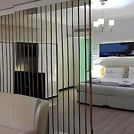 Real House قيصرية